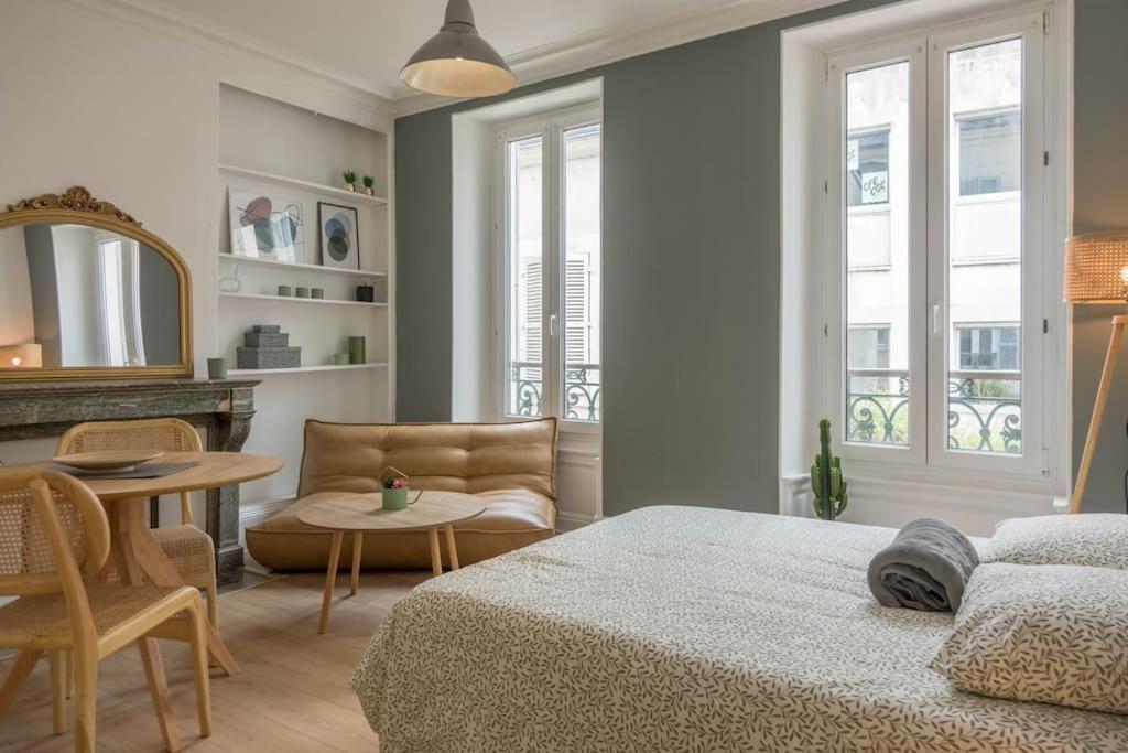Charmant Studio Vue Cathedrale Quartier Historique Apartment Орлеан Екстериор снимка